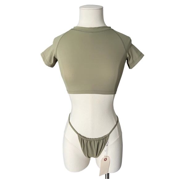 Netta. Olive Short Sleeve Bikini Set M - Picture 2 of 8